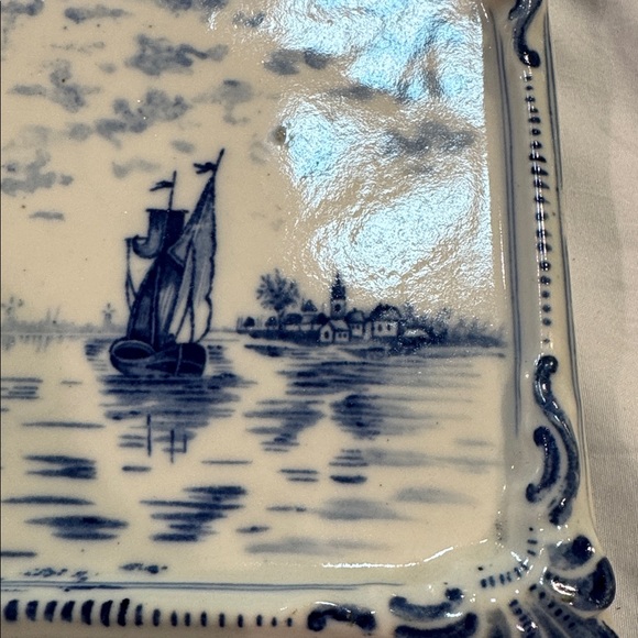 Delftware Blue and White Decorative Ceramic Plaque - Picture 6 of 8